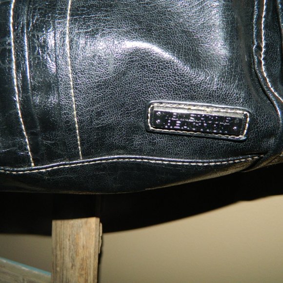 Kenneth Cole Reaction Faux Leather Shoulder Bag Purse - Picture 2 of 7
